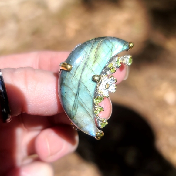 Laboradite crecent moon Peridot & Citrine brooch - Picture 6 of 8